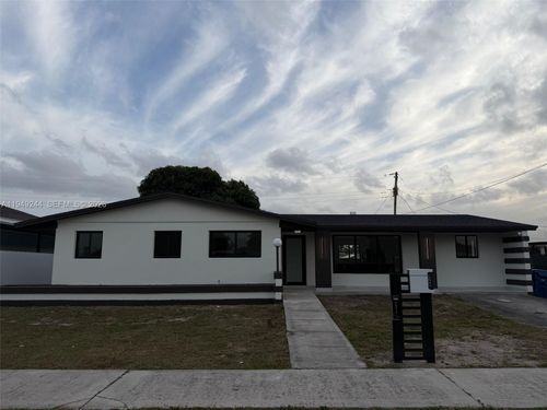 4872 Nw 171st Ter, Miami Gardens, FL, 33055-4260 | Card Image