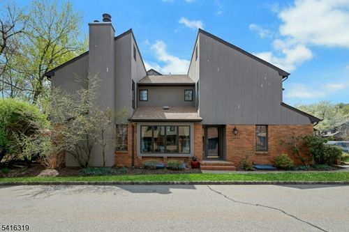 21 Shelley Pl, Morristown, NJ, 07960-5815 | Card Image