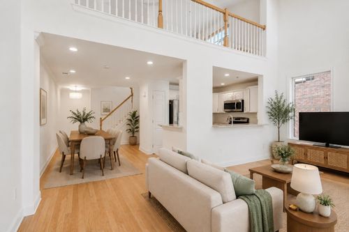 131 Abbie Ct, Guttenberg, NJ, 07093-8377 | Card Image