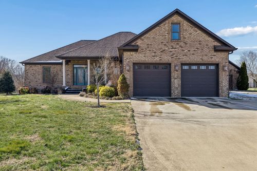 1602 Gordon Ln, Lawrenceburg, TN, 38464-3046 | Card Image