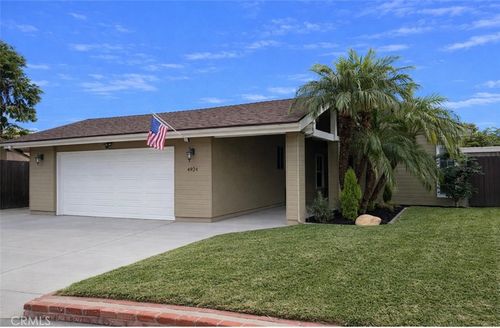 4924 E Budlong St, Anaheim, CA, 92807-1152 | Card Image