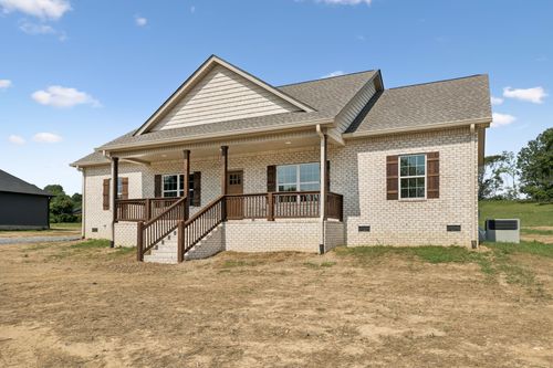 670 Howell Rd, Westmoreland, TN, 37186-3145 | Card Image