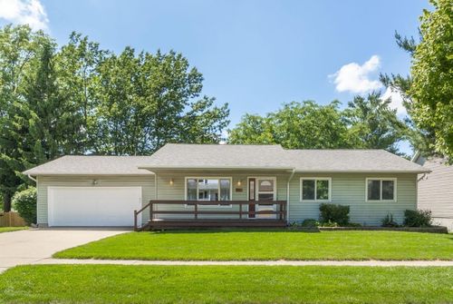 711 Hearthside Drive, Cedar Falls, IA, 50613 | Card Image