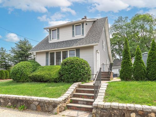 21 Herbert Ave, Port Washington, NY, 11050-2914 | Card Image