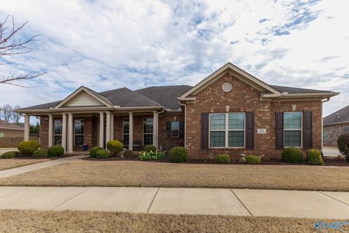 31 Wax Ln Sw, Huntsville, AL, 35824-4031 | Card Image