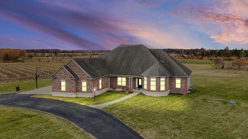 2595 County Road 500 E, Mahomet, IL, 61853-4001 | Card Image