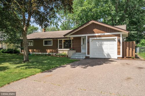 4733 Sharon Ln, White Bear Lake, MN, 55110-3136 | Card Image