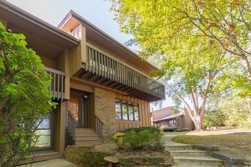 2667 Sumac Rdg, White Bear Lake, MN, 55110-5646 | Card Image