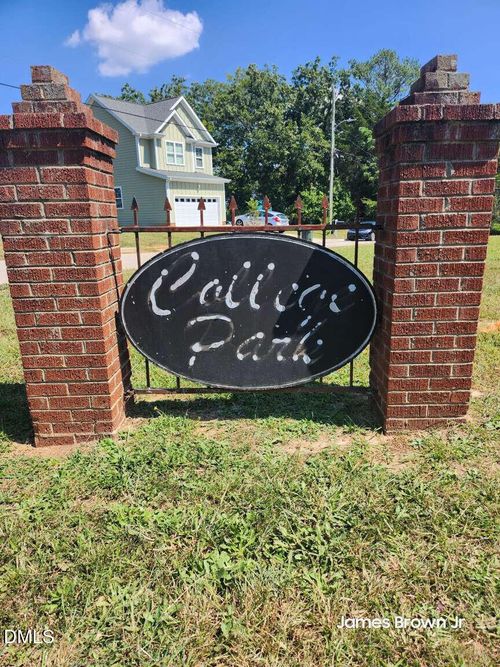 112 N Carver St, Raleigh, NC, 27610-2304 | Card Image