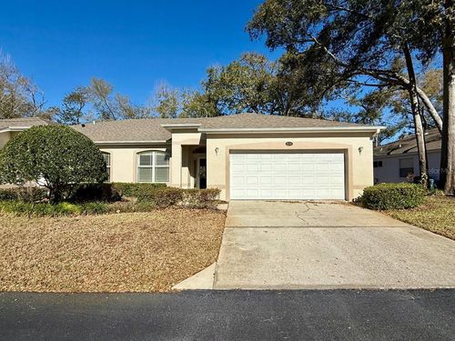 8530 Alexandra Arbor Ln, Temple Terrace, FL, 33637-6328 | Card Image