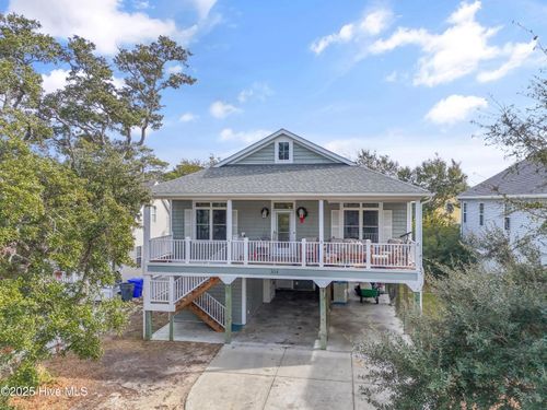 304 Ne 47th St, Oak Island, NC, 28465-5347 | Card Image