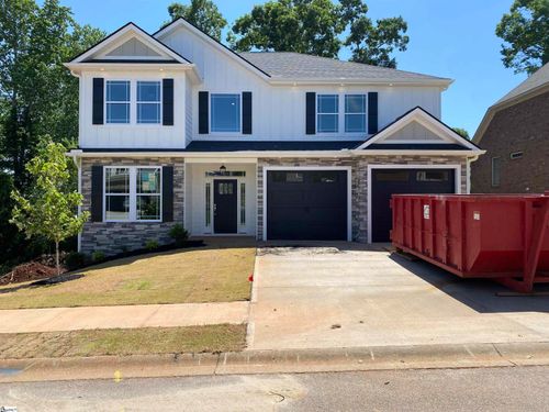 100 Double Crest Dr, Taylors, SC, 29687-4637 | Card Image