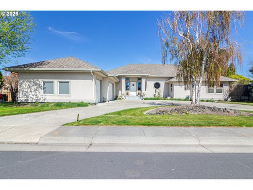 148 Rio Senda St, Umatilla, OR, 97882-9612 | Card Image
