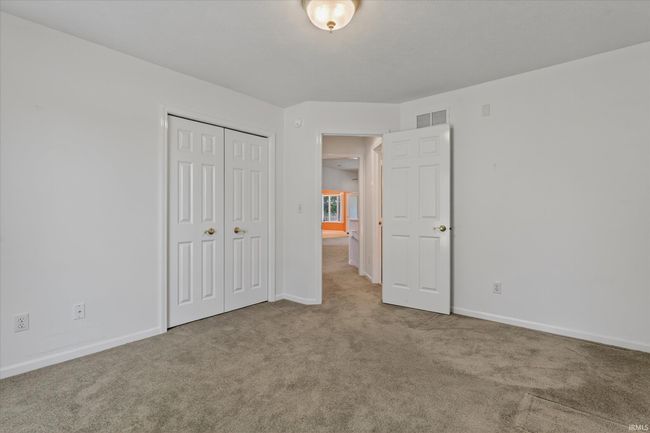 1722 Cobblestone Blvd, Condo with 3 bedrooms, 3 bathrooms and null parking in Elkhart IN | Image 19
