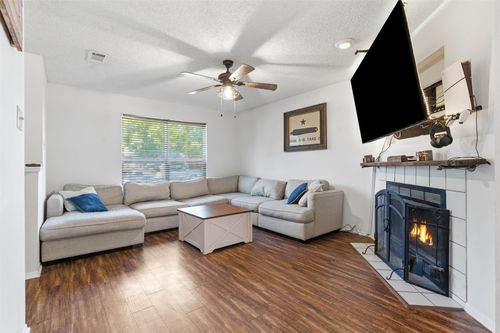 1212 Eagle Lake Dr, Azle, TX, 76020-5101 | Card Image