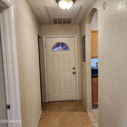 226-7550 N 12th St, Phoenix, AZ, 85020-4571 | Card Image