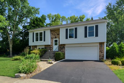 1348 Adams Ct, St. Charles, IL, 60174-3312 | Card Image