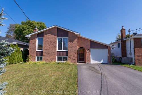 5 Belleview Cres, North Bay, ON, P1B8V2 | Card Image