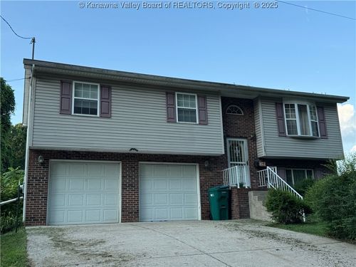 352 W Main St, Saint Albans, WV, 25177-2617 | Card Image