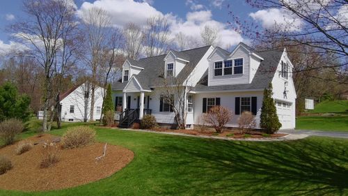 10 Outlook Ln, Jericho, VT, 05465-2007 | Card Image