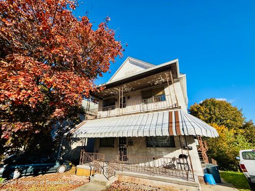 116 Dunmore St, Throop, PA, 18512-1419 | Card Image