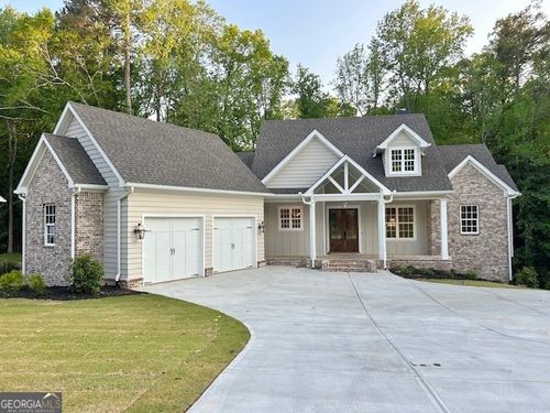 7 Fontaine Dr, NEWNAN, GA, 30263-1100 | Card Image