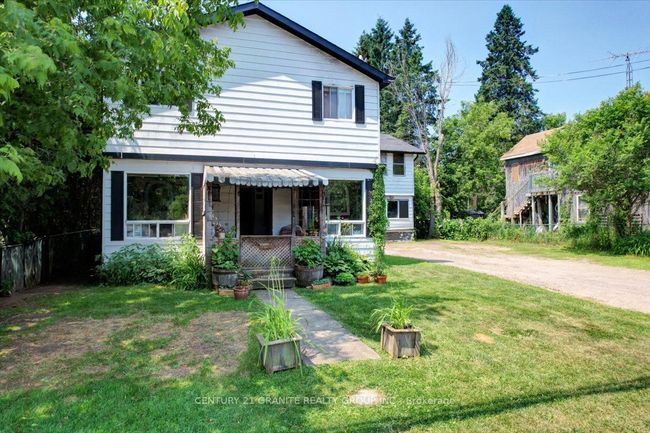 2289 Loop Rd, Home with 6 bedrooms, 4 bathrooms and 4 parking in Wilberforce ON | Image 13