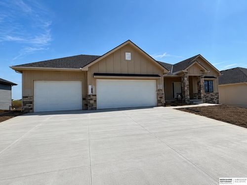 10711 S 220th St, Gretna, NE, 68028-6024 | Card Image
