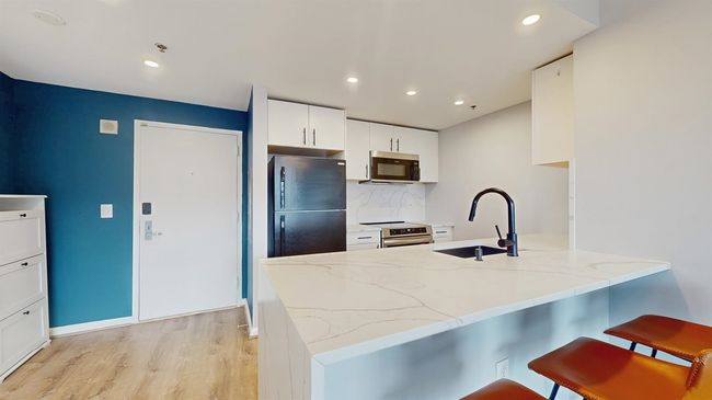 APT-304 - 102 Christopher Columbus Dr, Condo with 1 bedrooms, 1 bathrooms and null parking in Jersey City NJ | Image 4