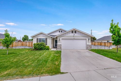 880 Sw Lago St, Mountain Home, ID, 83647-2614 | Card Image