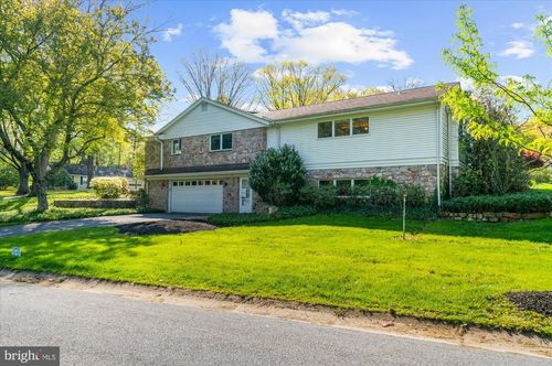 1212 Old Mill Rd, WYOMISSING, PA, 19610-2853 | Card Image