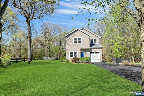 317 Stag Hill Rd, Mahwah, NJ, 07430-1032 | Card Image