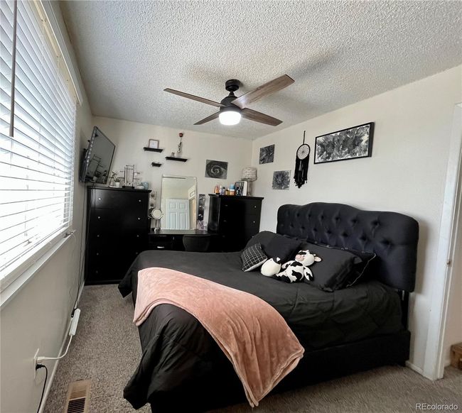 upper bedroom | Image 17
