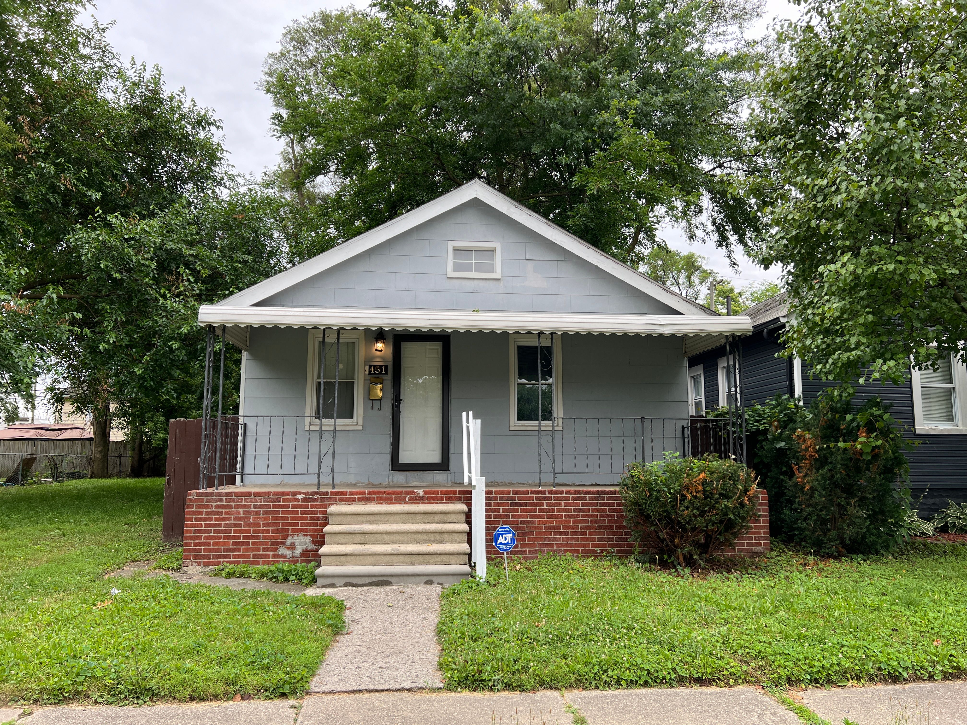 George Ave, Hazel Park, MI 48030