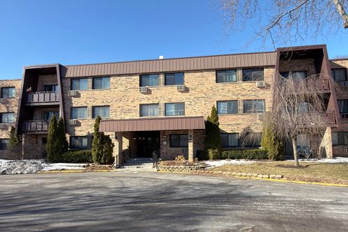 unit-208-1205 E Hintz Rd, Arlington Heights, IL, 60004-2758 | Card Image