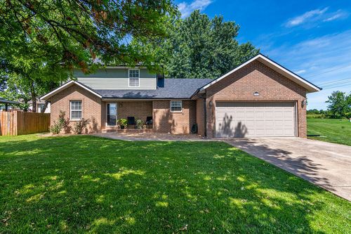 3283 N Nixon Ave, Springfield, MO, 65803-1166 | Card Image