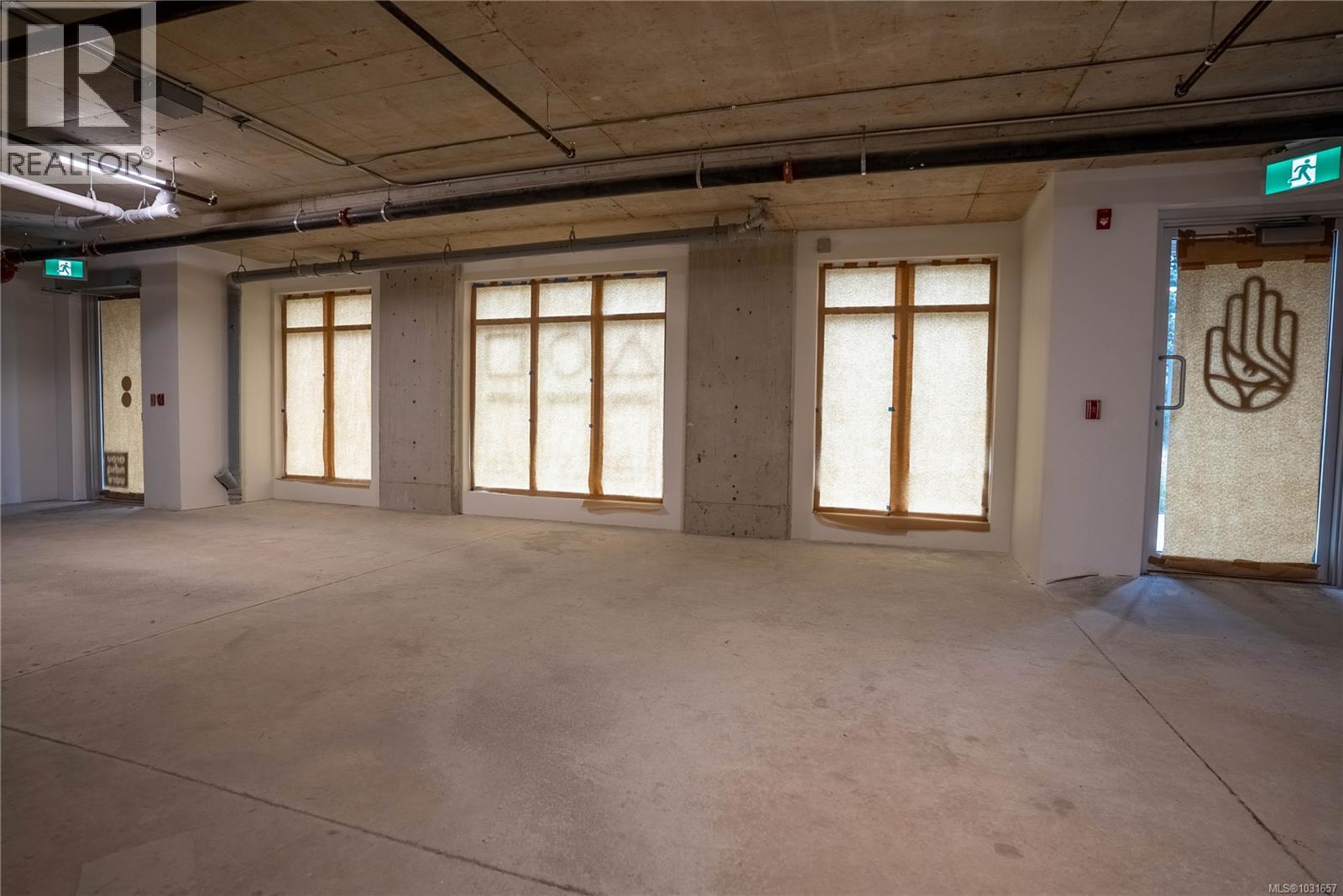 Commercial Sale in Victoria 2