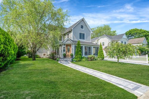 23 Carman St, Patchogue, NY, 11772-3801 | Card Image