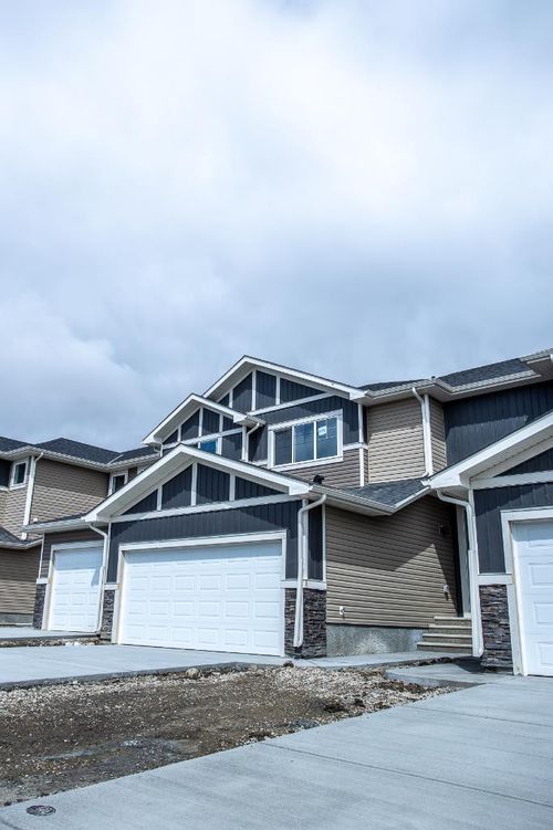 316 Waterford Way, Chestermere, AB, T1X3N3 | Card Image