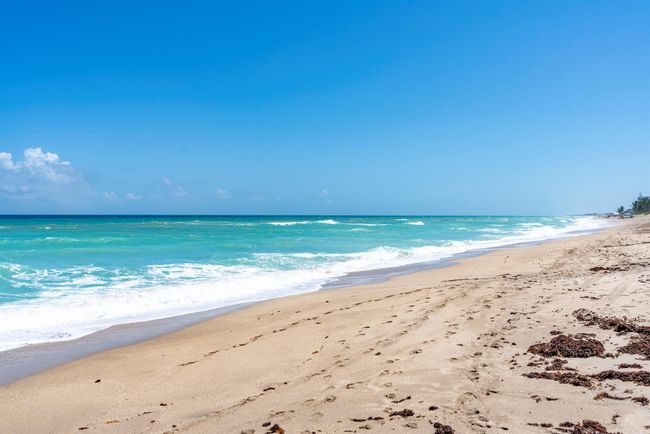 APT-206 - 10600 S Ocean Dr, Condo with 1 bedrooms, 2 bathrooms and null parking in Jensen Beach FL | Image 72