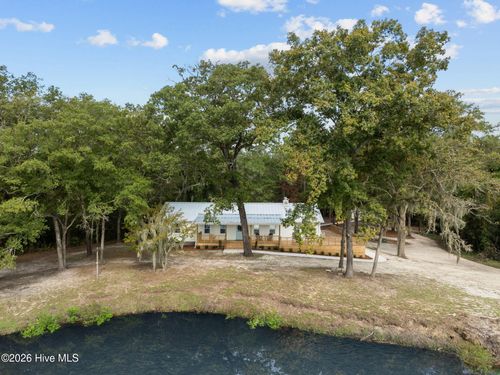 360 Fontanel Lake Dr, Burgaw, NC, 28425-3690 | Card Image