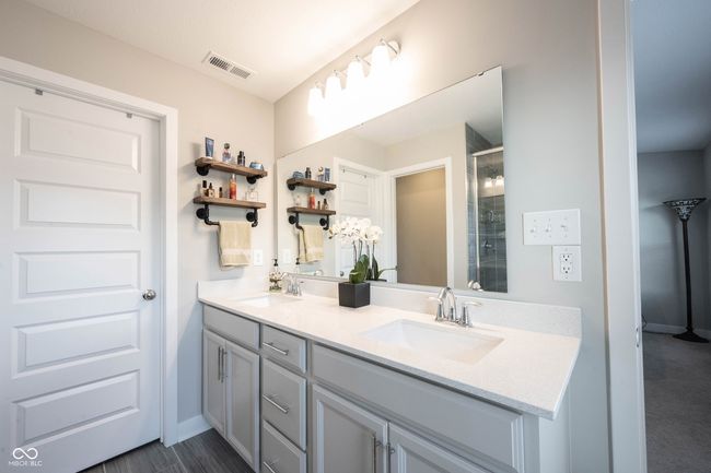 Convenience Height Vanity with Dual Sinks | Image 41