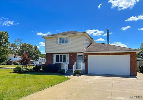 57 Lynn Lea St, Amherst, NY, 14221-3148 | Card Image