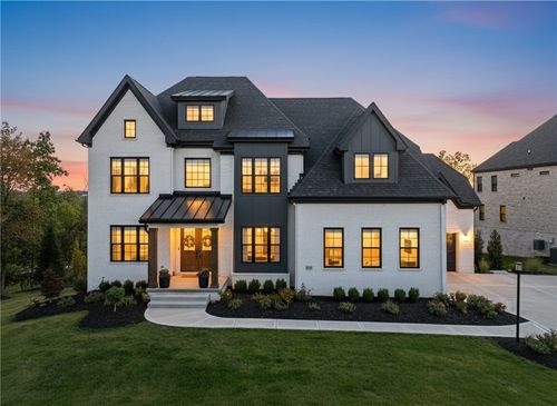 2004 Caymus Ct, Baden, PA, 15005-2512 | Card Image