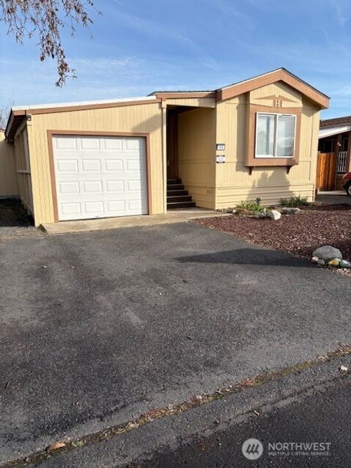 140 3010 W Peninsula Drive #140, Moses Lake, WA, 98837 | Card Image
