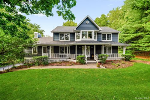 8 Sills Ct, Warwick, NY, 10990-2262 | Card Image