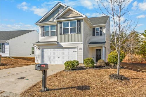 4224 Piedmont Farms Way, Winston Salem, NC, 27107-6891 | Card Image