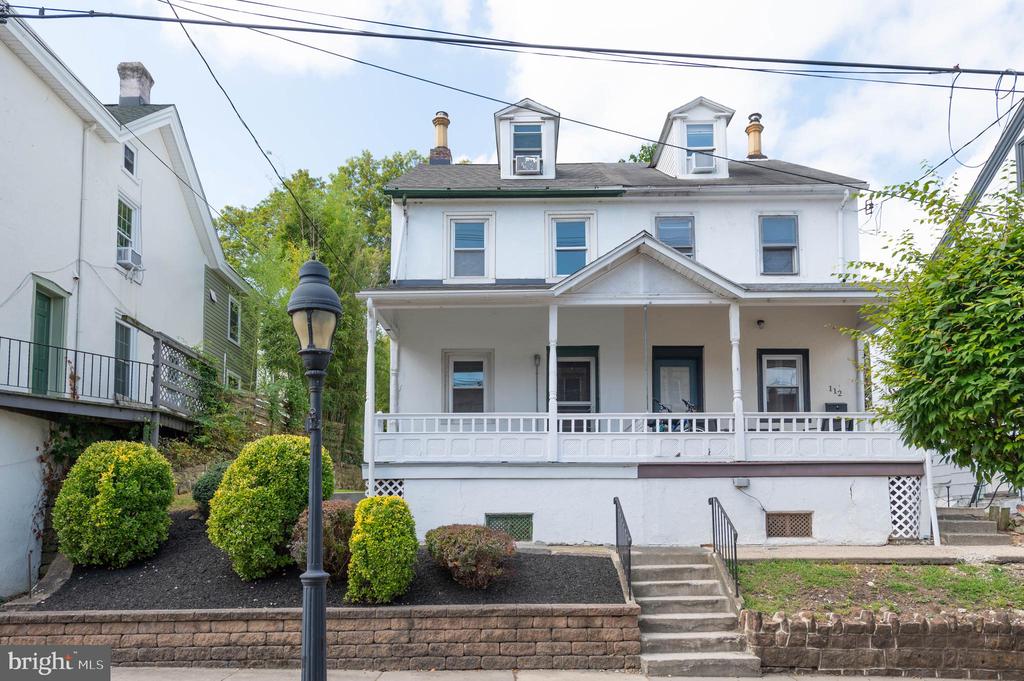 Main St, Spring City, PA 19475
