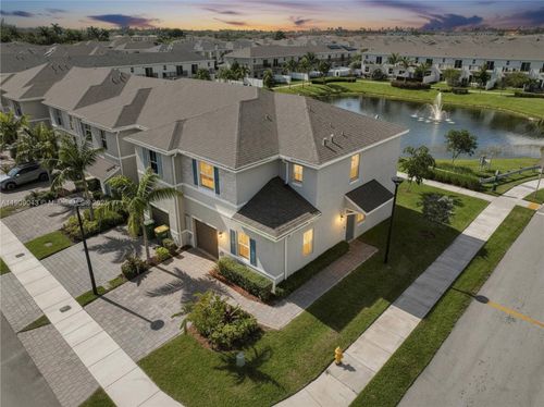 1754 Se 8th Ter, Homestead, FL, 33034-5679 | Card Image