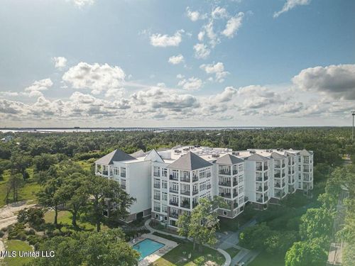 apt-311-1100 W Beach Blvd, Pass Christian, MS, 39571-3324 | Card Image